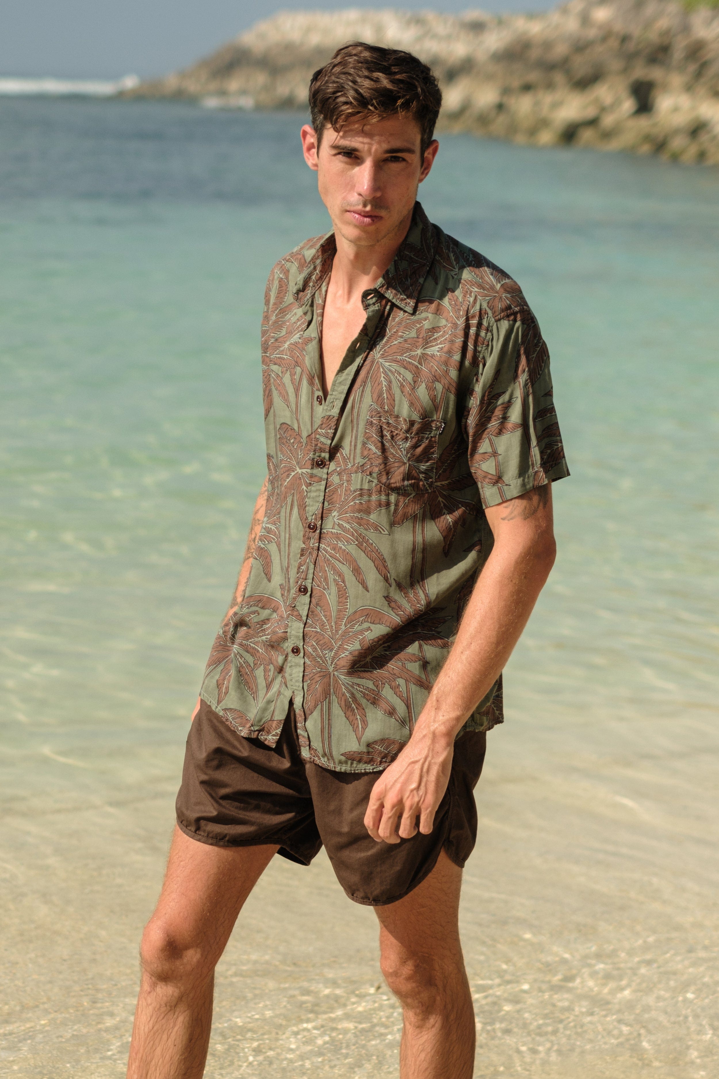 Retro Palm Shirt - Man Shirt - LOST IN PARADISE