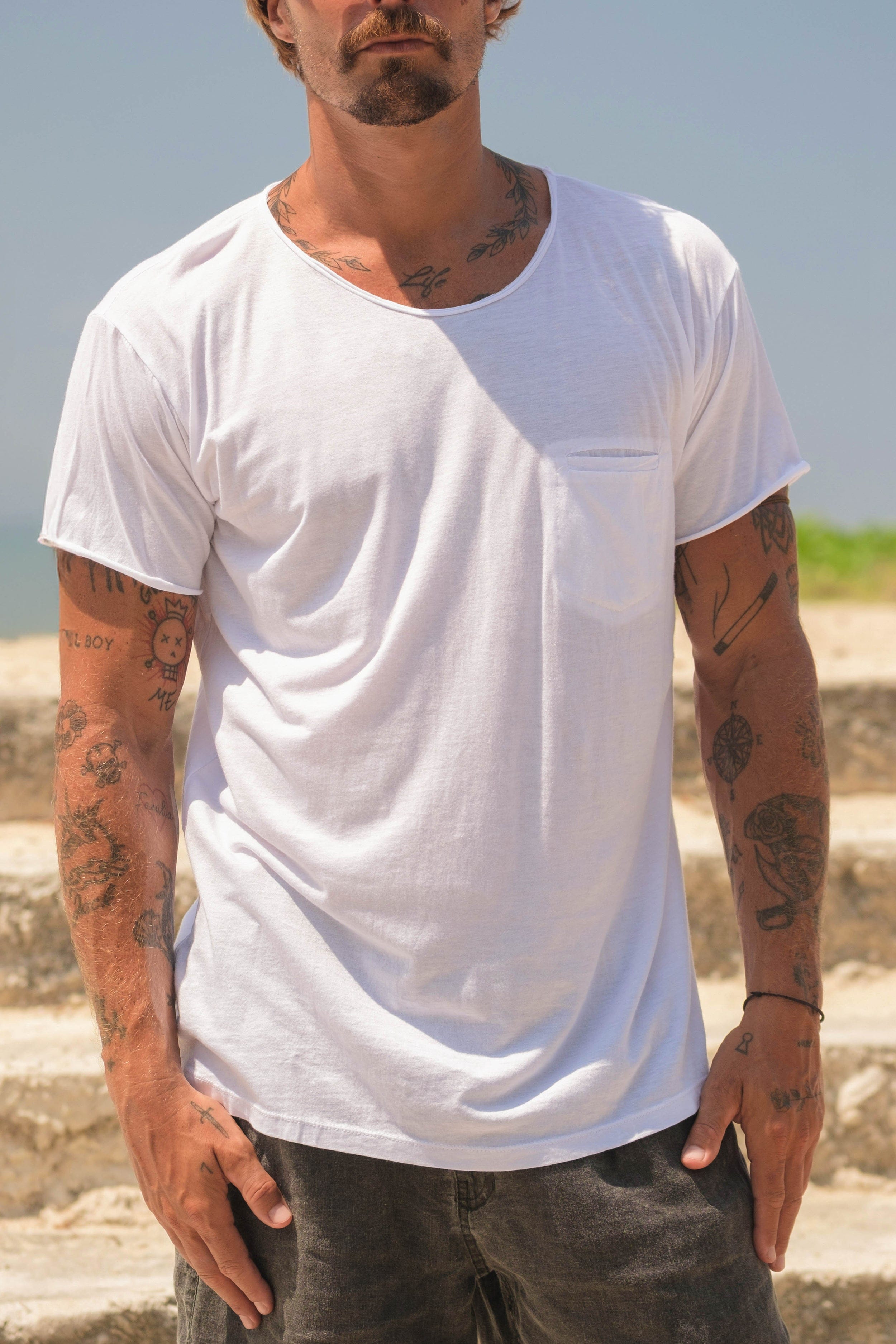 Summer Daze Tee Pocket - Man T-Shirt - LOST IN PARADISE