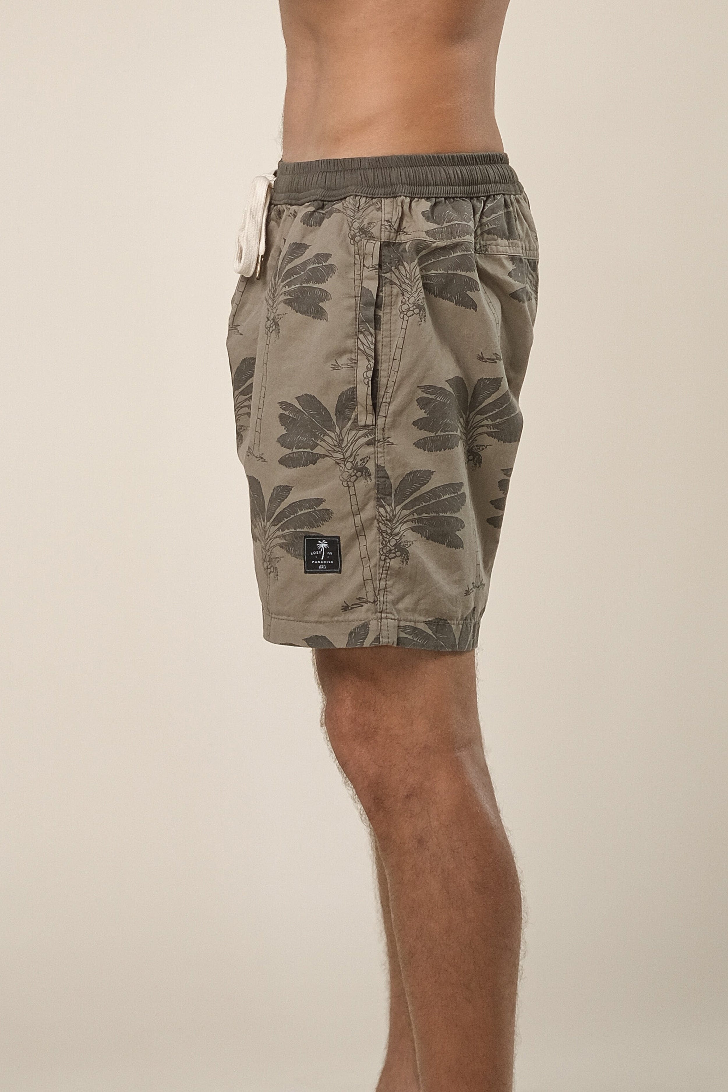 Traveller Palm Short - Man Short - LOST IN PARADISE