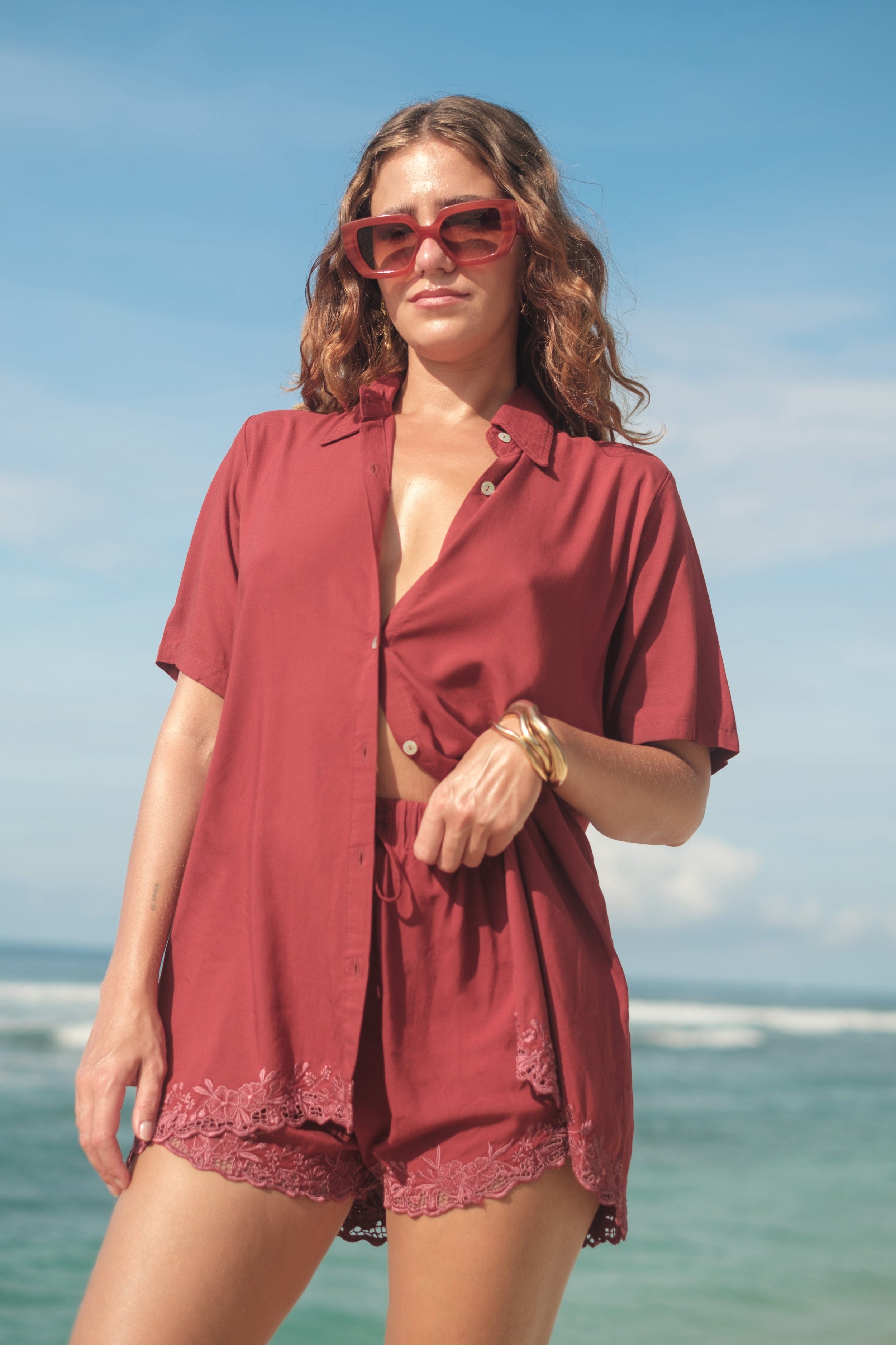 Holly Shirt Embroidery - Woman Shirt - LOST IN PARADISE