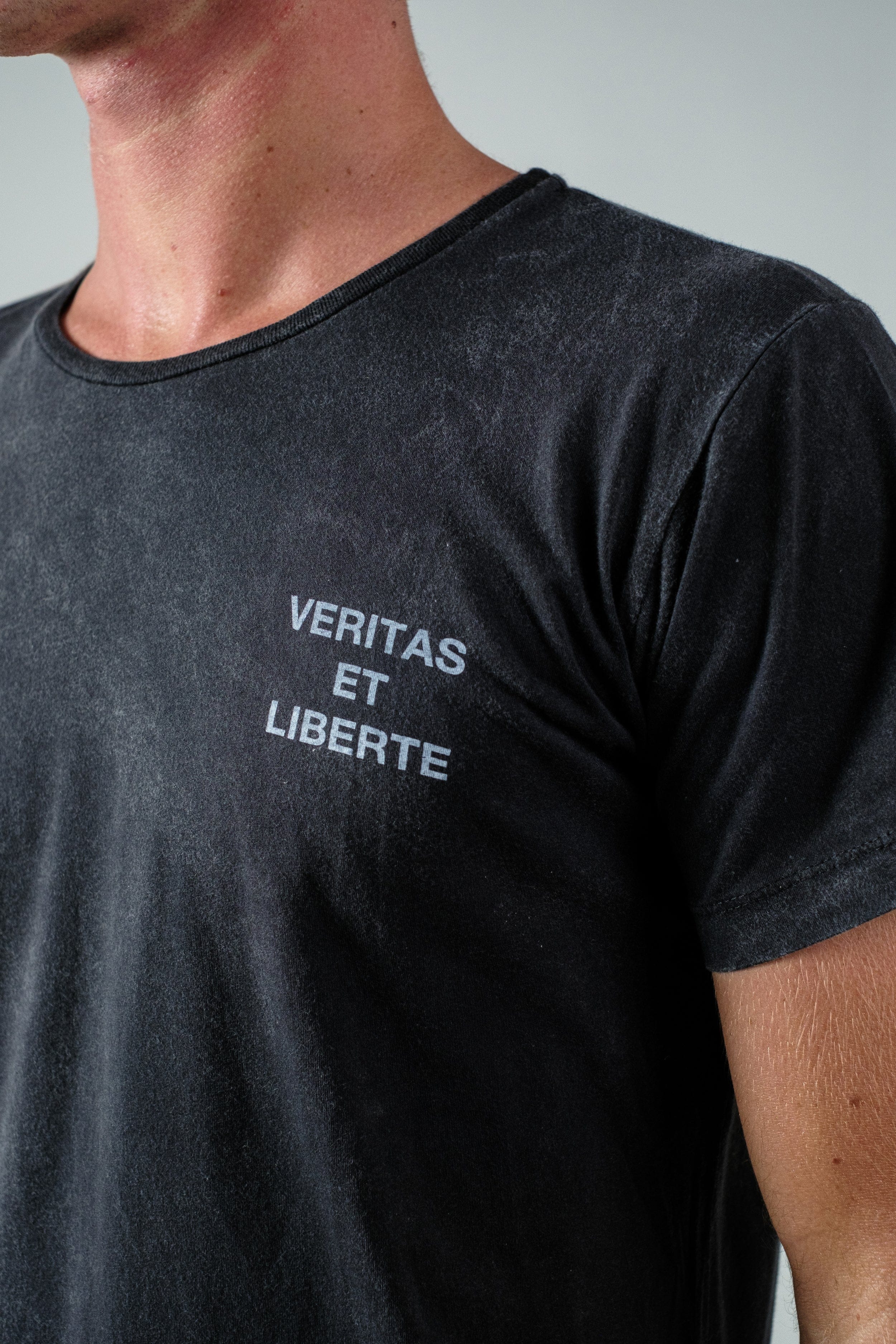 Lvt Fear Weapon - SALE - VERITAS & LIBERTE