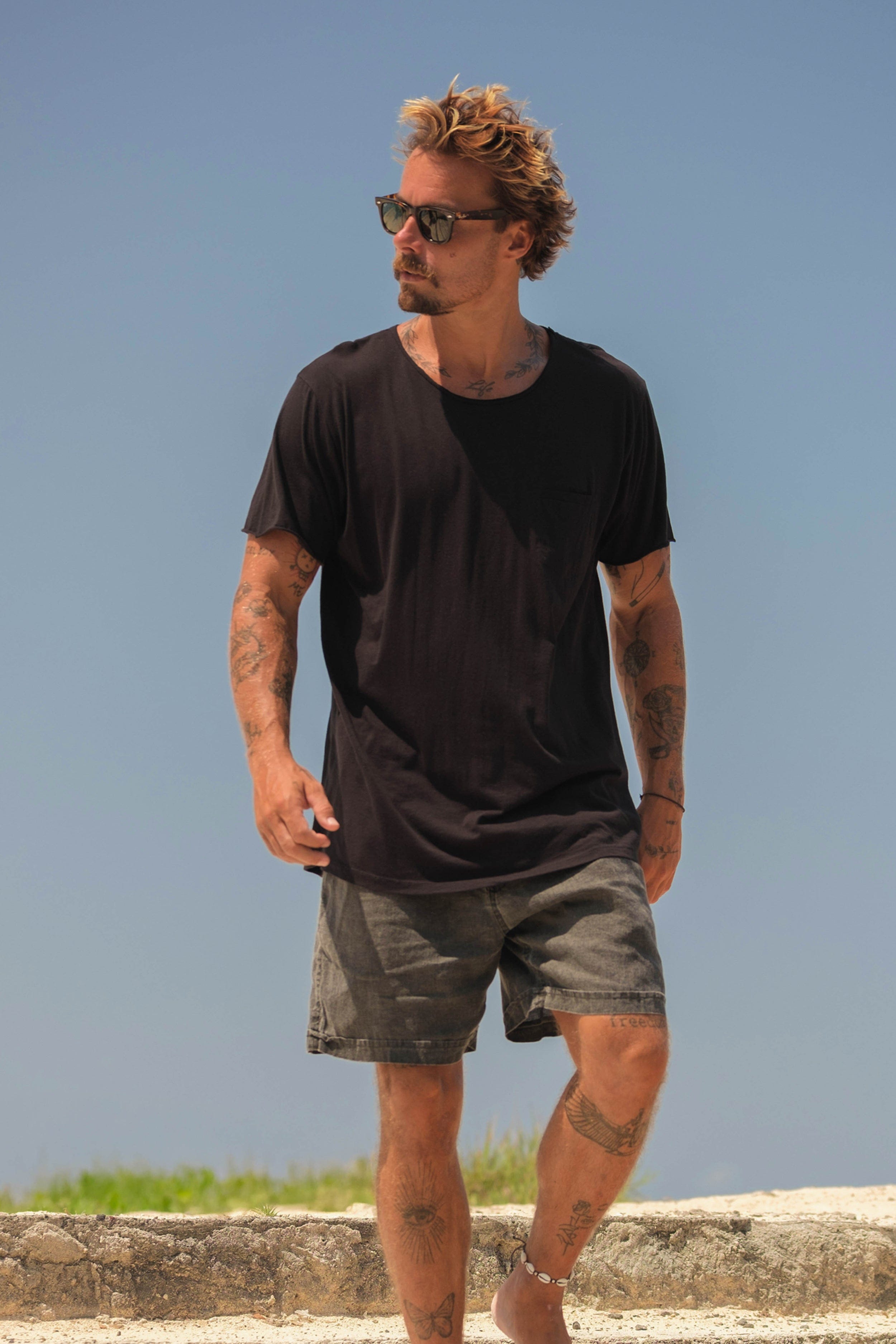 Summer Daze Tee Pocket - Man T-Shirt - LOST IN PARADISE