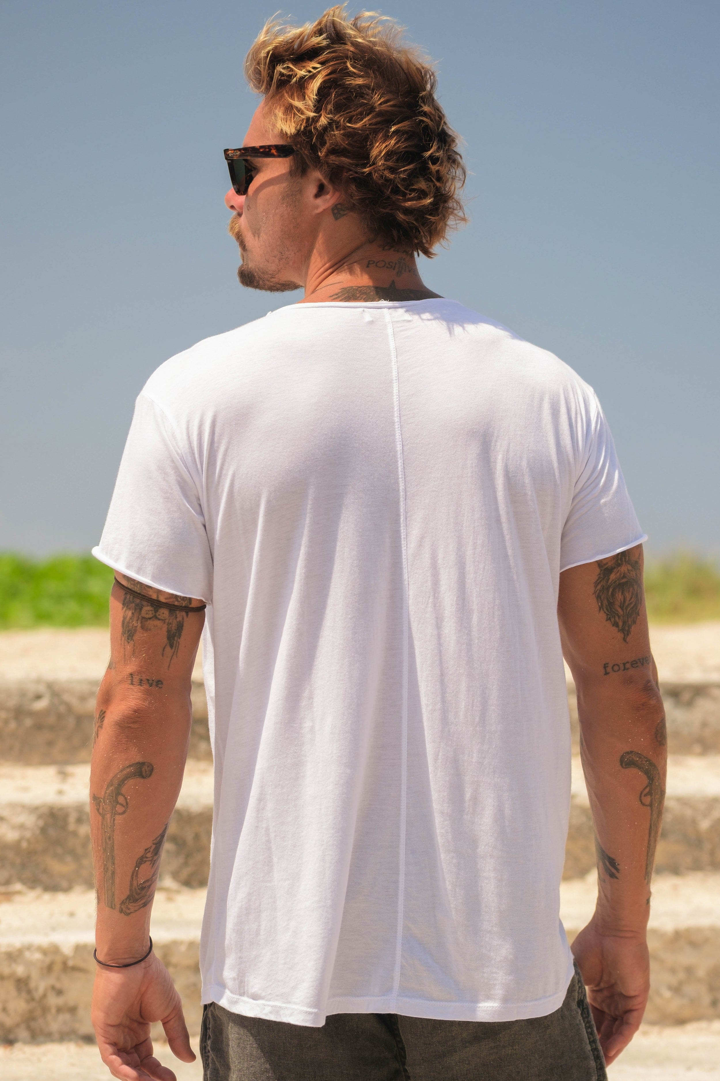 Summer Daze Tee Pocket - Man T-Shirt - LOST IN PARADISE