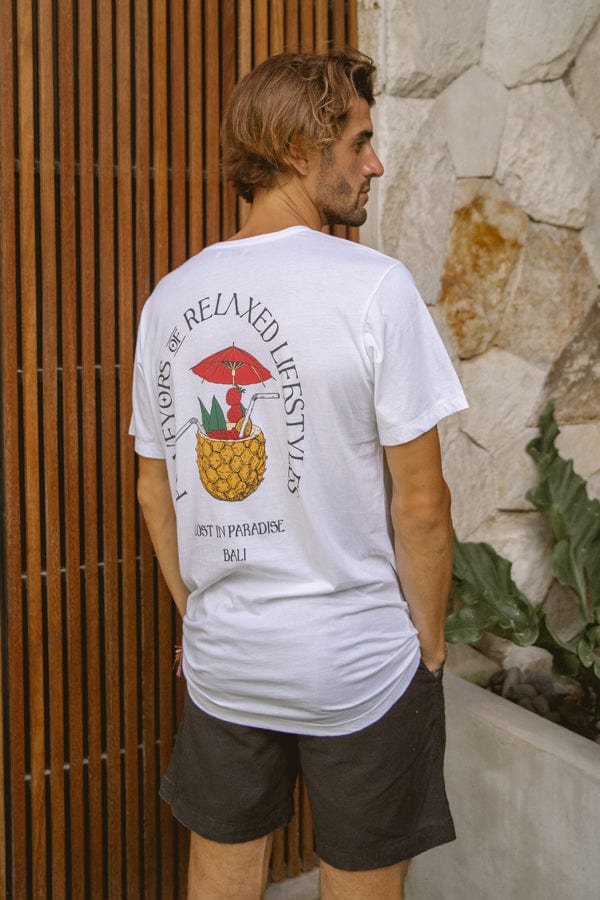 Camiseta Nike One Relaxed Mujer Cargo Khaki-Black - Fútbol Emotion