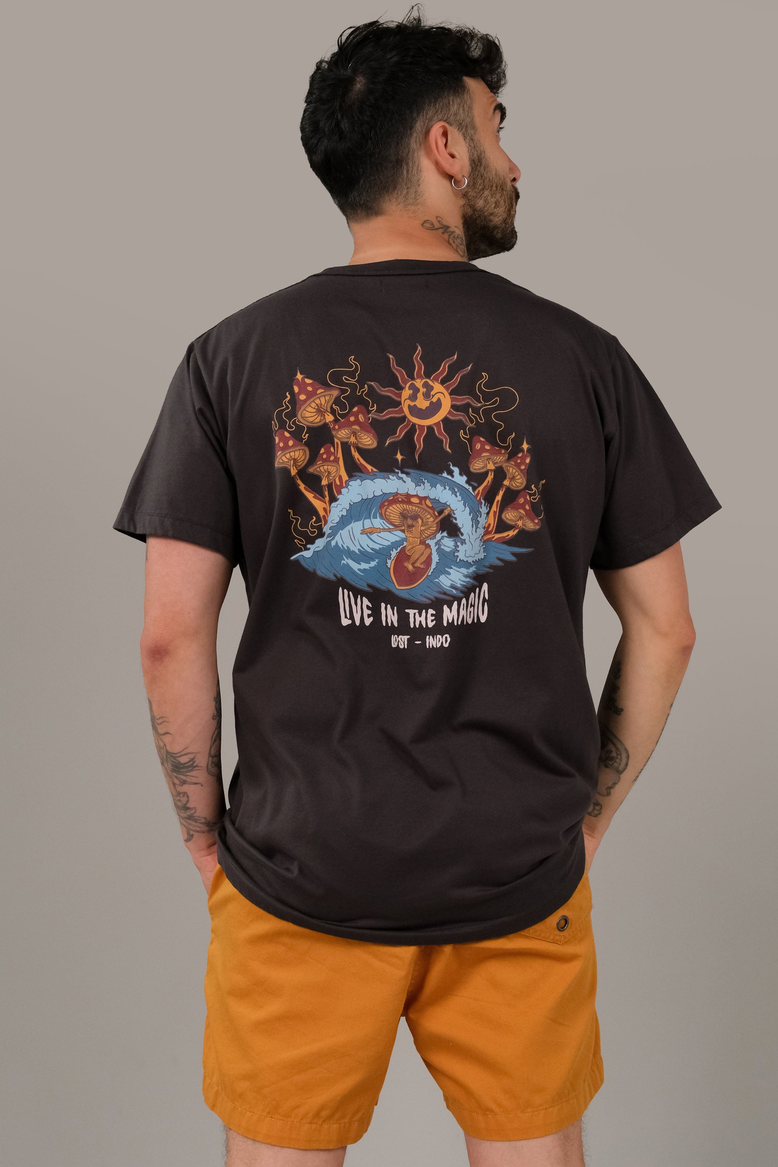 Ts Live In The Magic - Man T-Shirt - LOST IN PARADISE