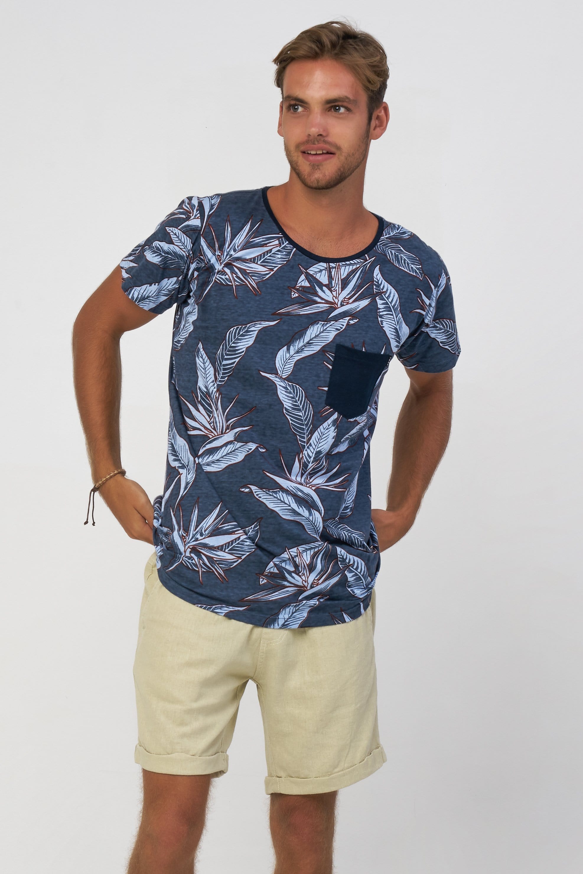 Daun Line Tee - Man T-Shirt - LOST IN PARADISE